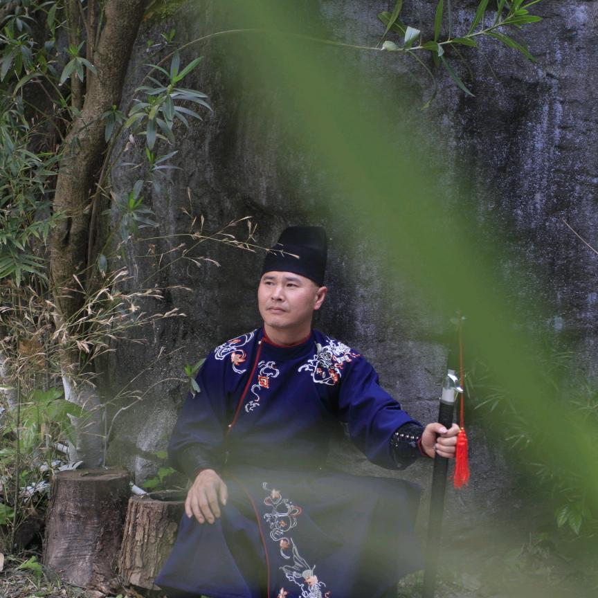 谯     杰（舞美）
