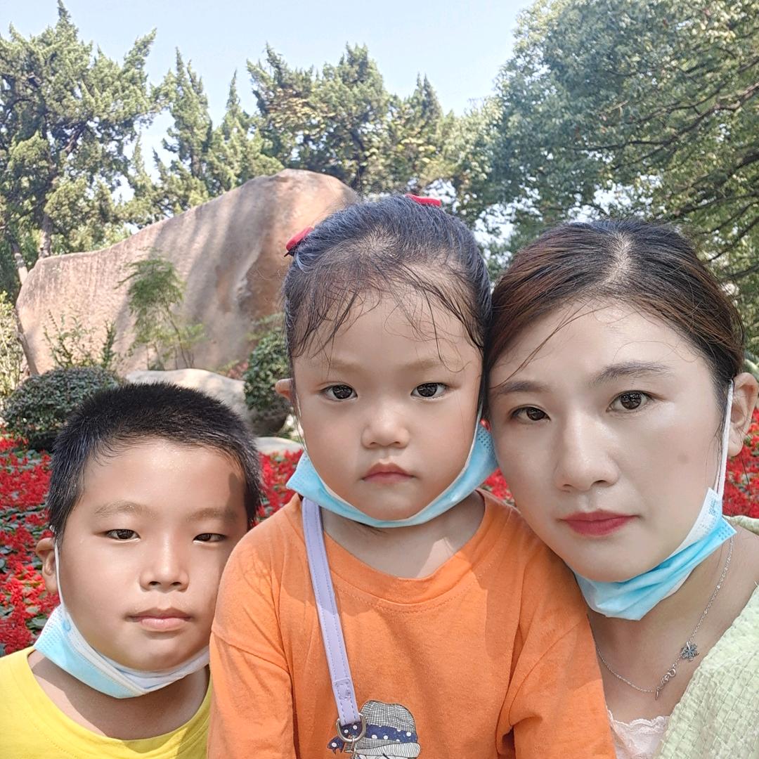 震宇&震柠