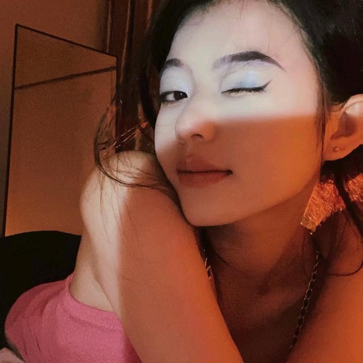 发呆的生煎包