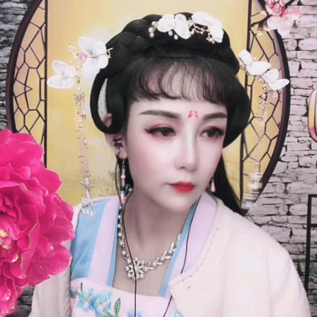 宠皖霞☀️兰花草