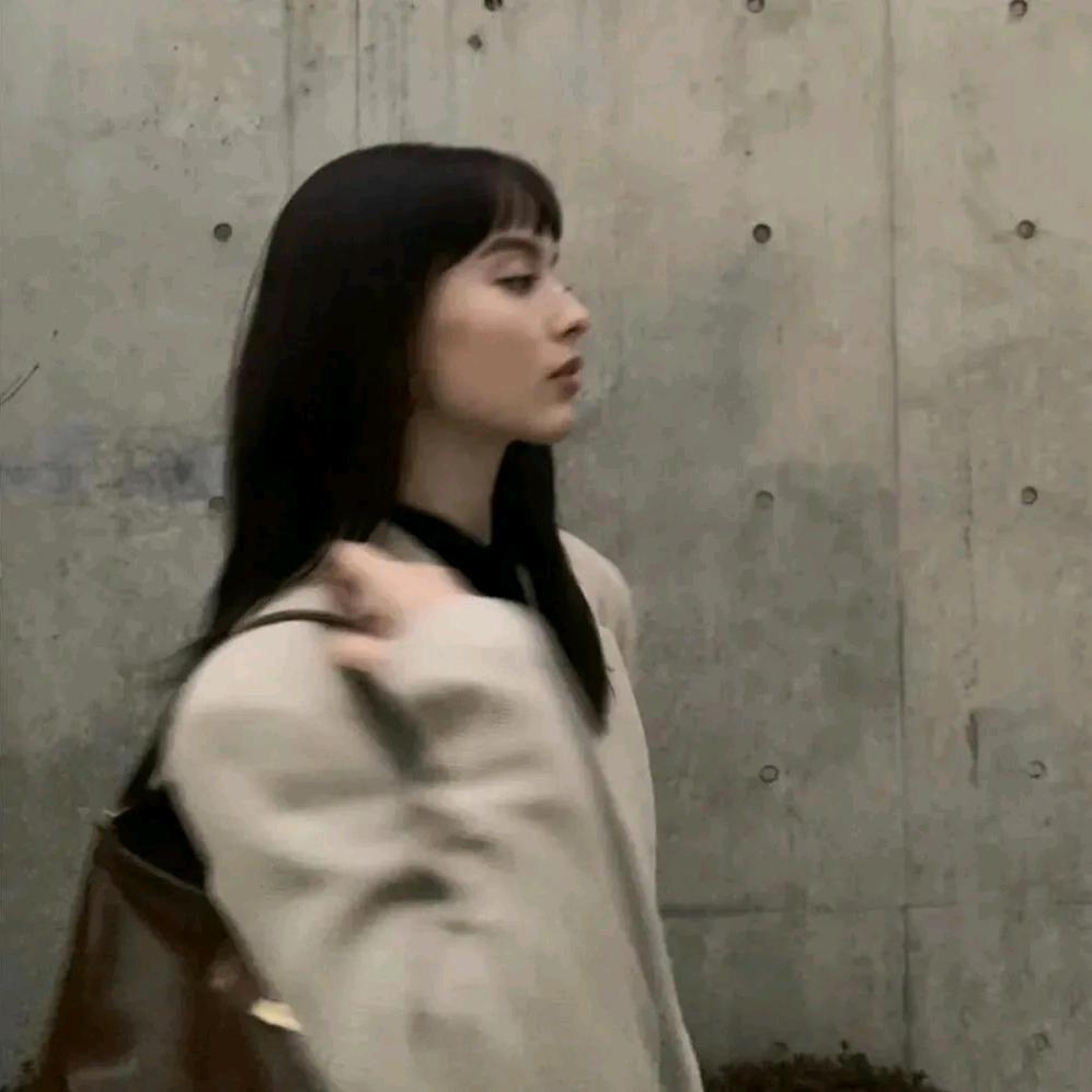 灰色与青