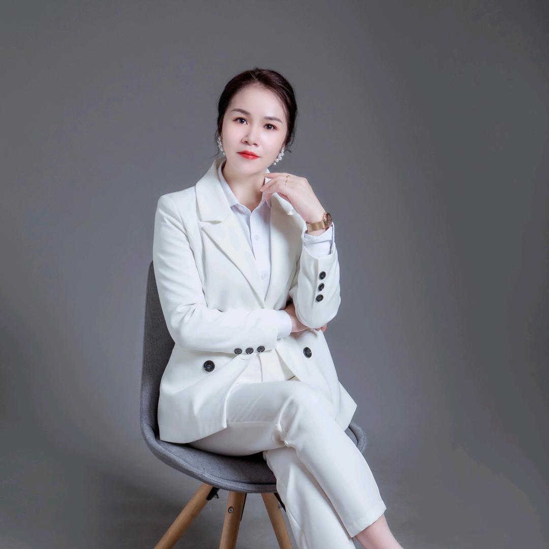 莹莹美学定妆