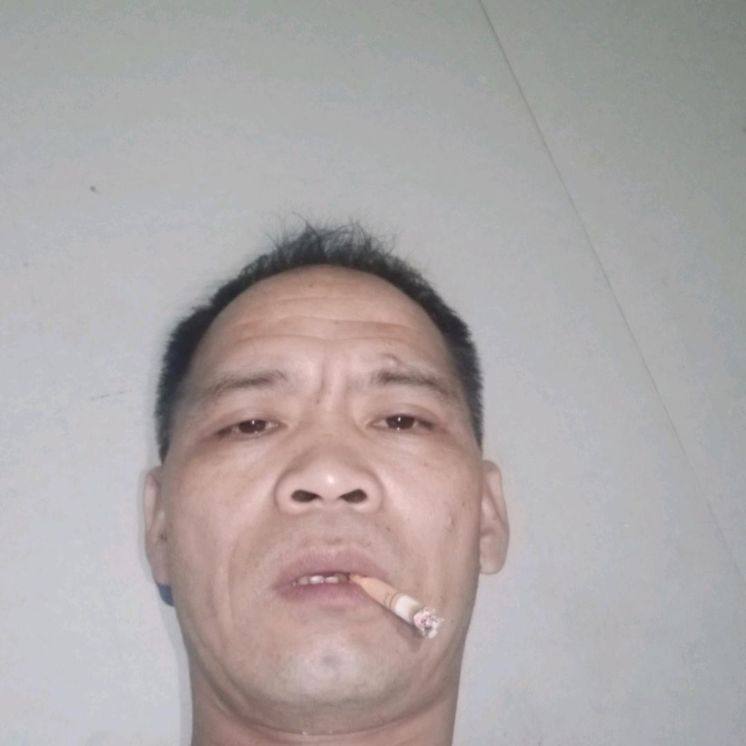 梁峰装饰内外墙涂料工