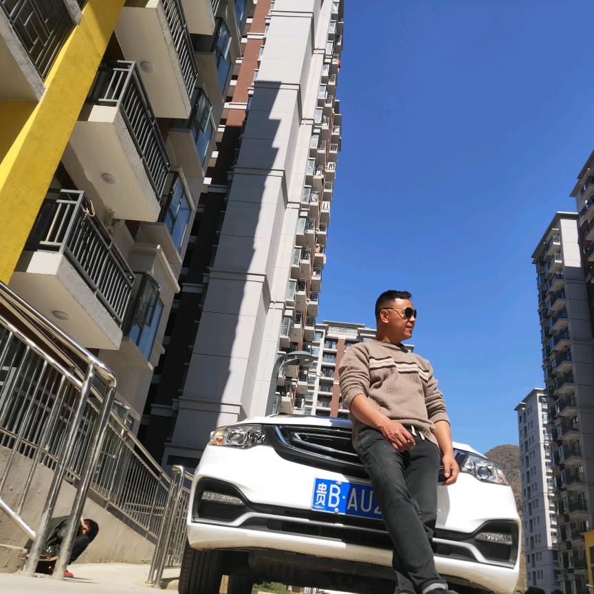 除了坚强别无选择