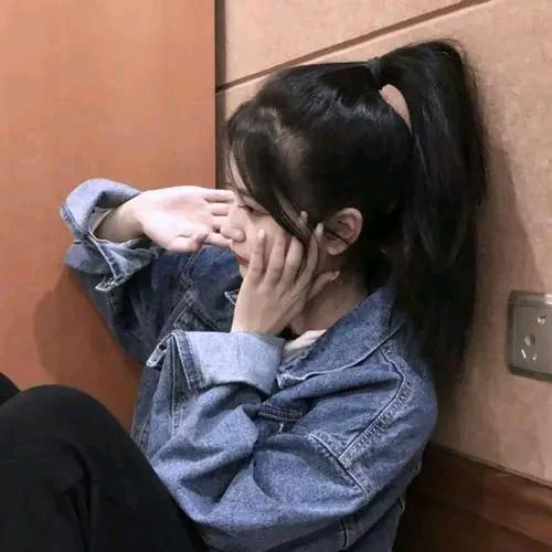 萌萌好物在橱窗