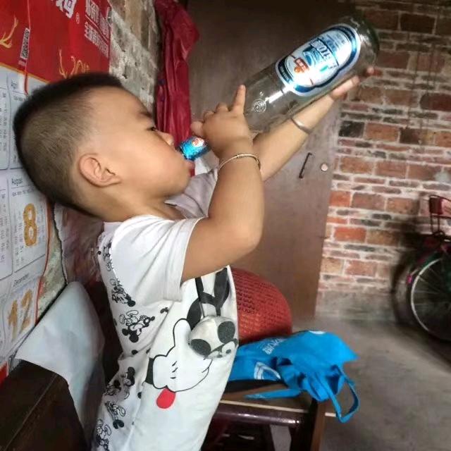 肖 龍