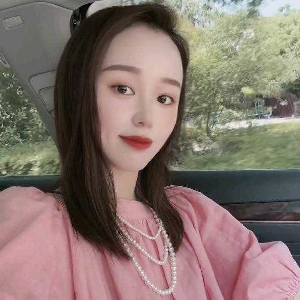 上亿Tomorrow market女装