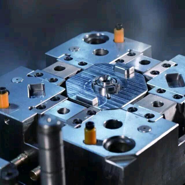 高温材料模具注塑制造商