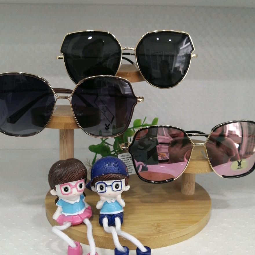 巨陵镇新光明眼镜店