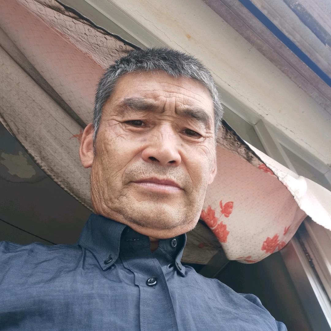 一个人的生活正不好过