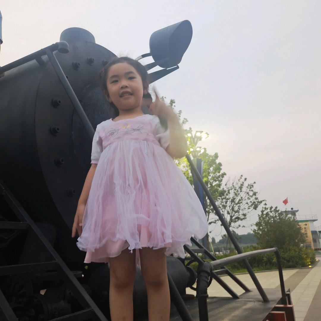 微山县微山岛镇美味鲜鱼楼