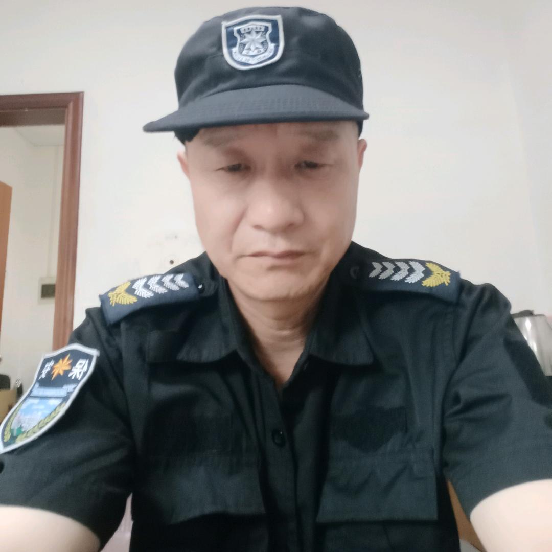 保安（李哥)