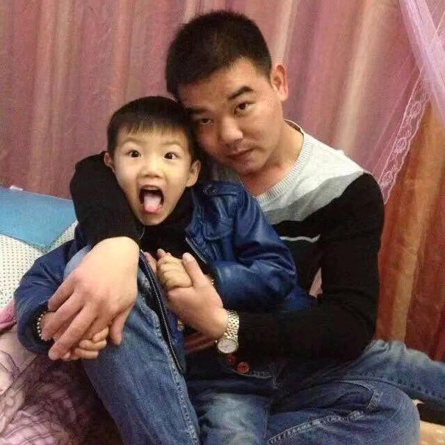 欢地嘟