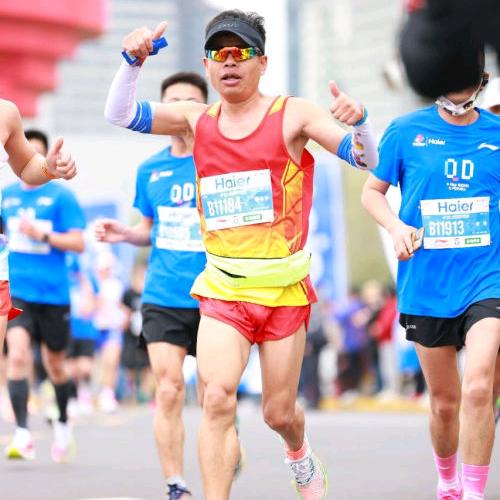 爱跑步的老潘