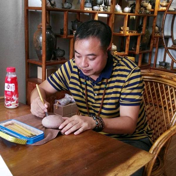 壮美坭兴陶工作室