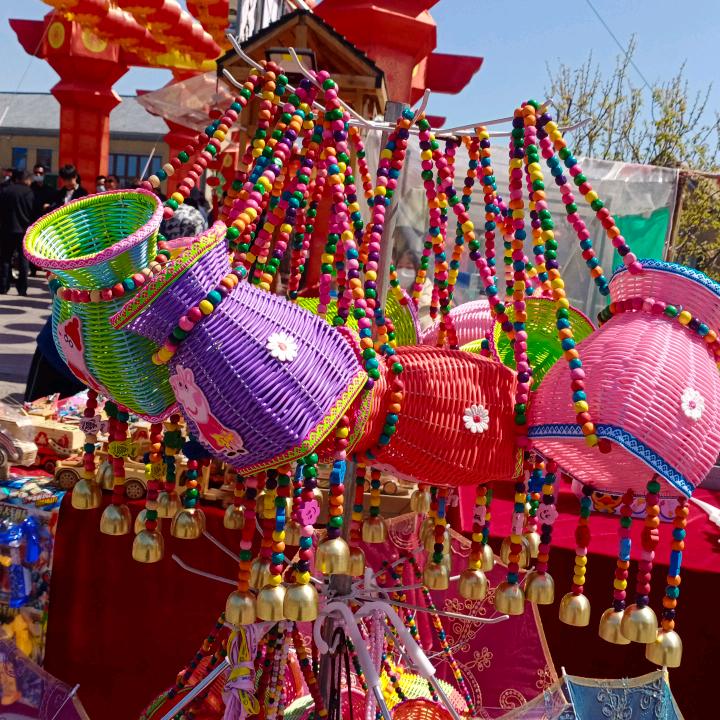 笑看人生，洒脱自我