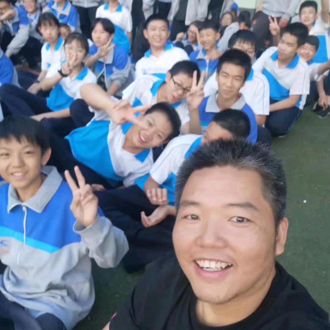 刘老师 班主任🤵家庭教育