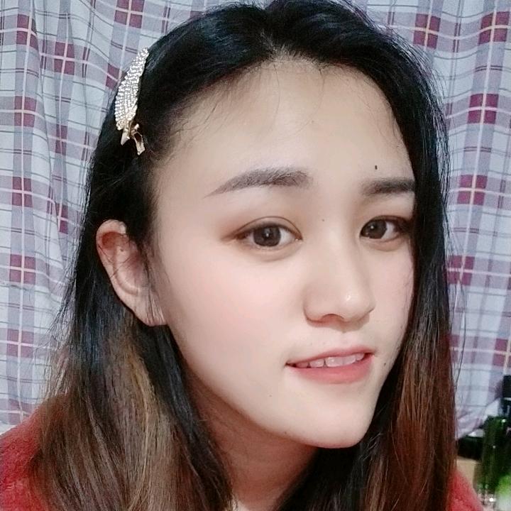 彝族女孩👧沙琪玛