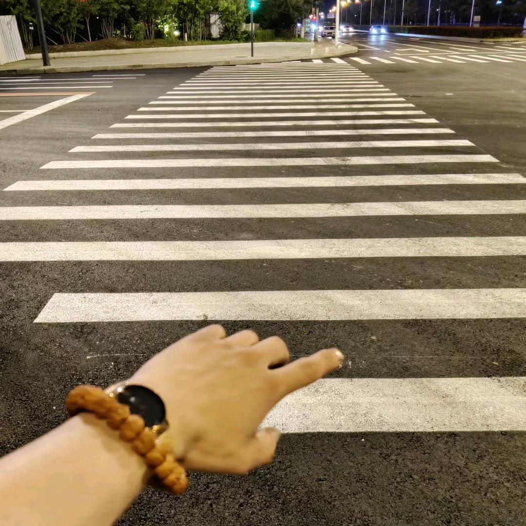 长春市小吴 洪翰新能源汽车