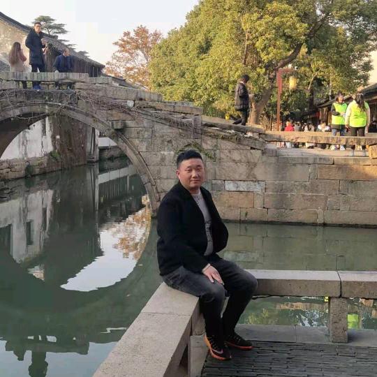 军
