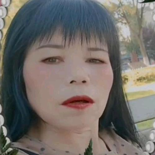 喜欢紧紧抱着你