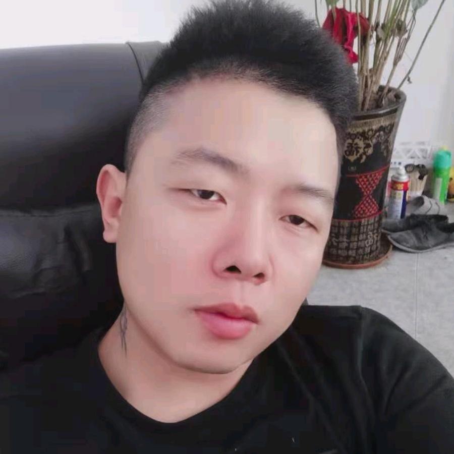 湖北诚信工程机械买卖小周