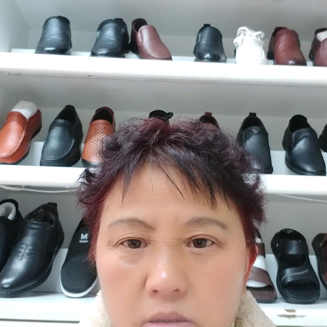 余丽芬(连赞拉黑)