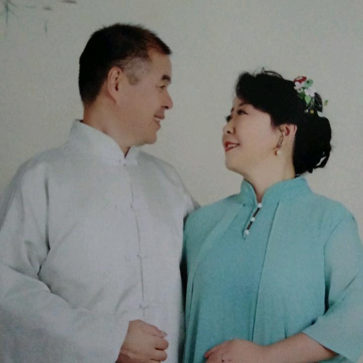 心中薇博