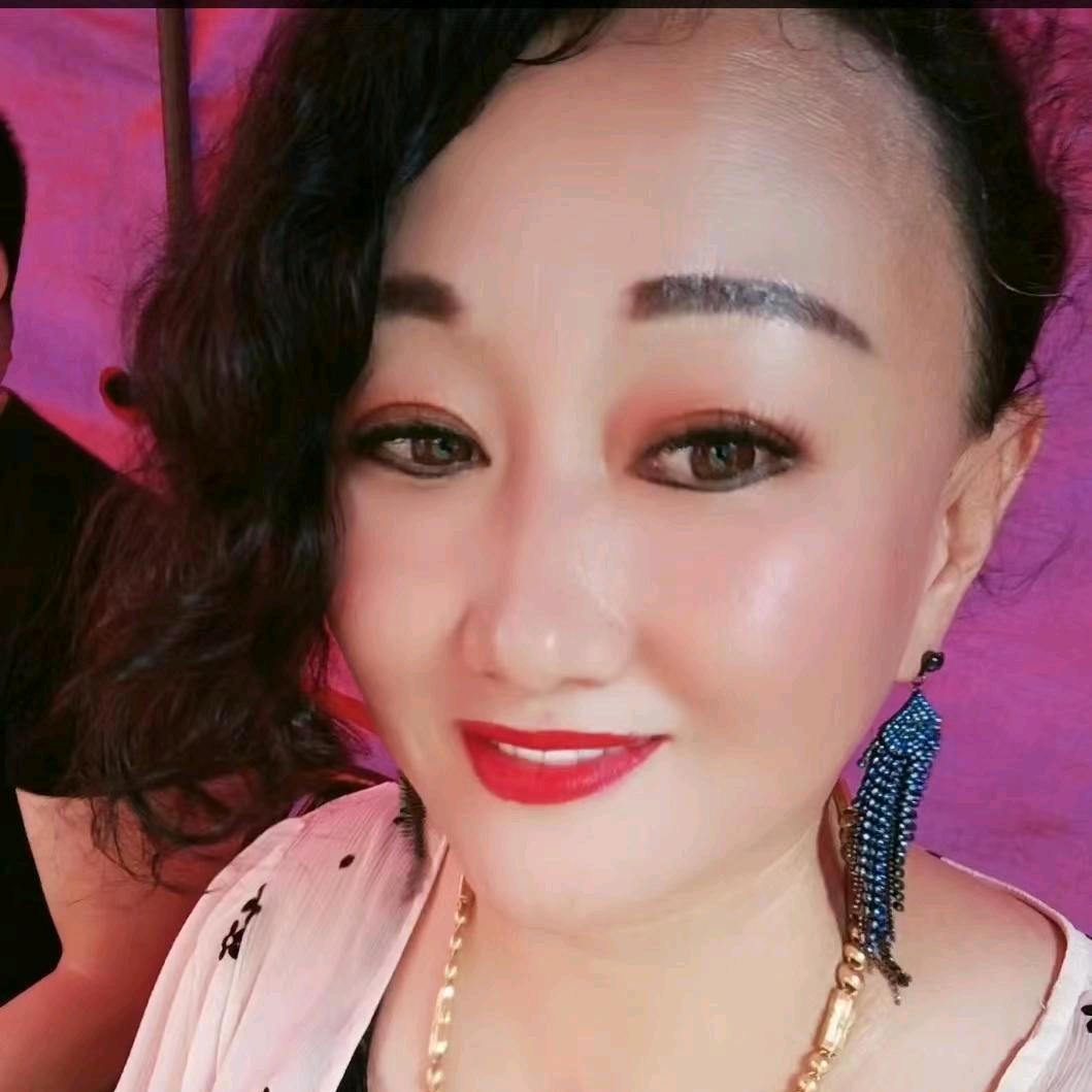 二哥《76年属龙🐲》