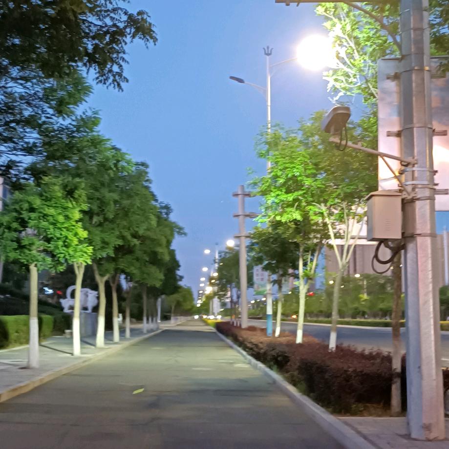 碧海蓝天，海阔天空