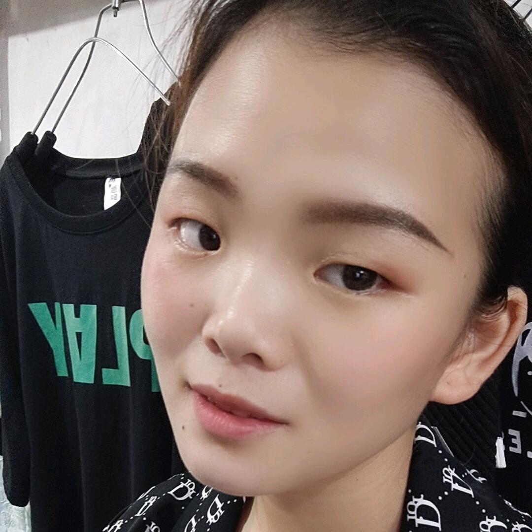 车往晓晓服饰店