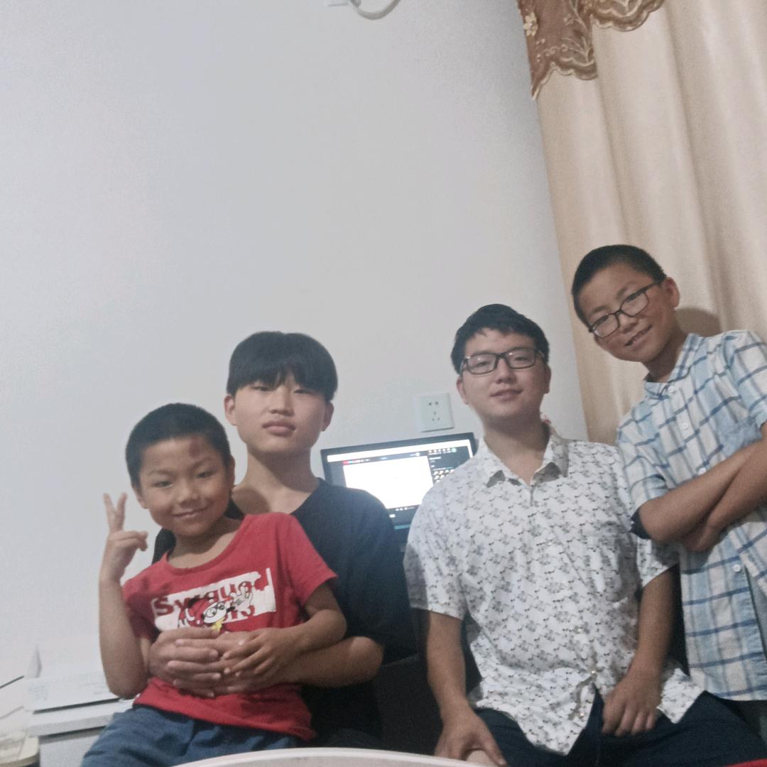 豪胤宇涵之家有三宝