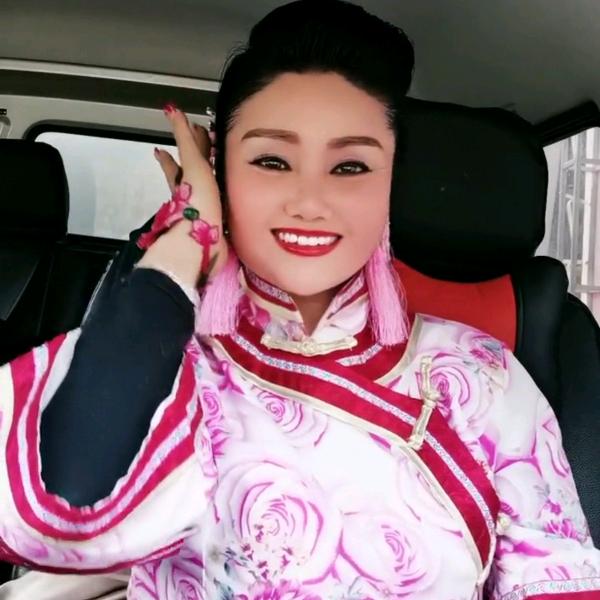 喜娘雪儿
