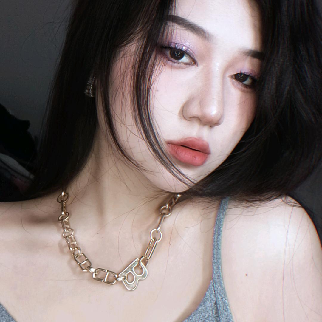 西西不嘻嘻
