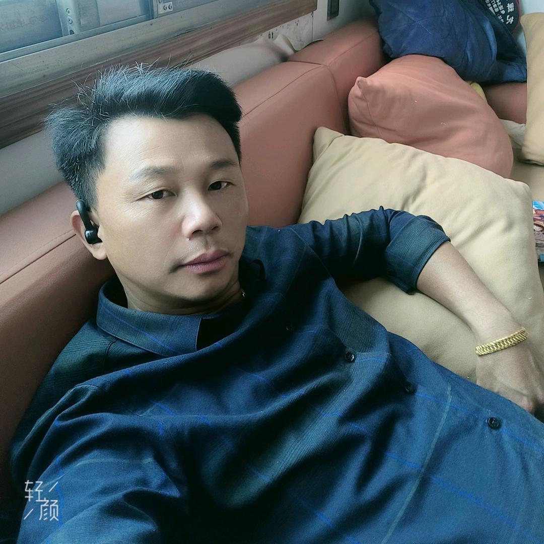 平板拖车运输
