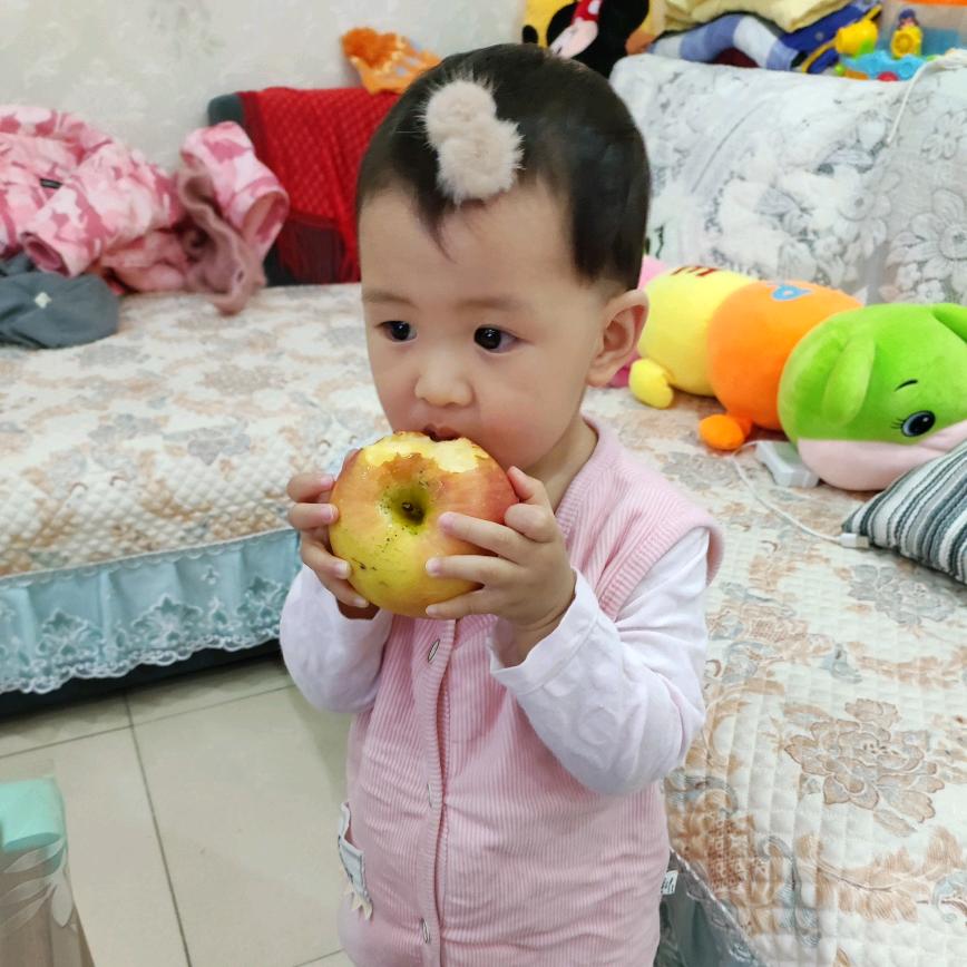 微微爱吃糖
