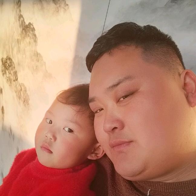 刘青瓷砖批发地址。宋集南头加油站旁边路东