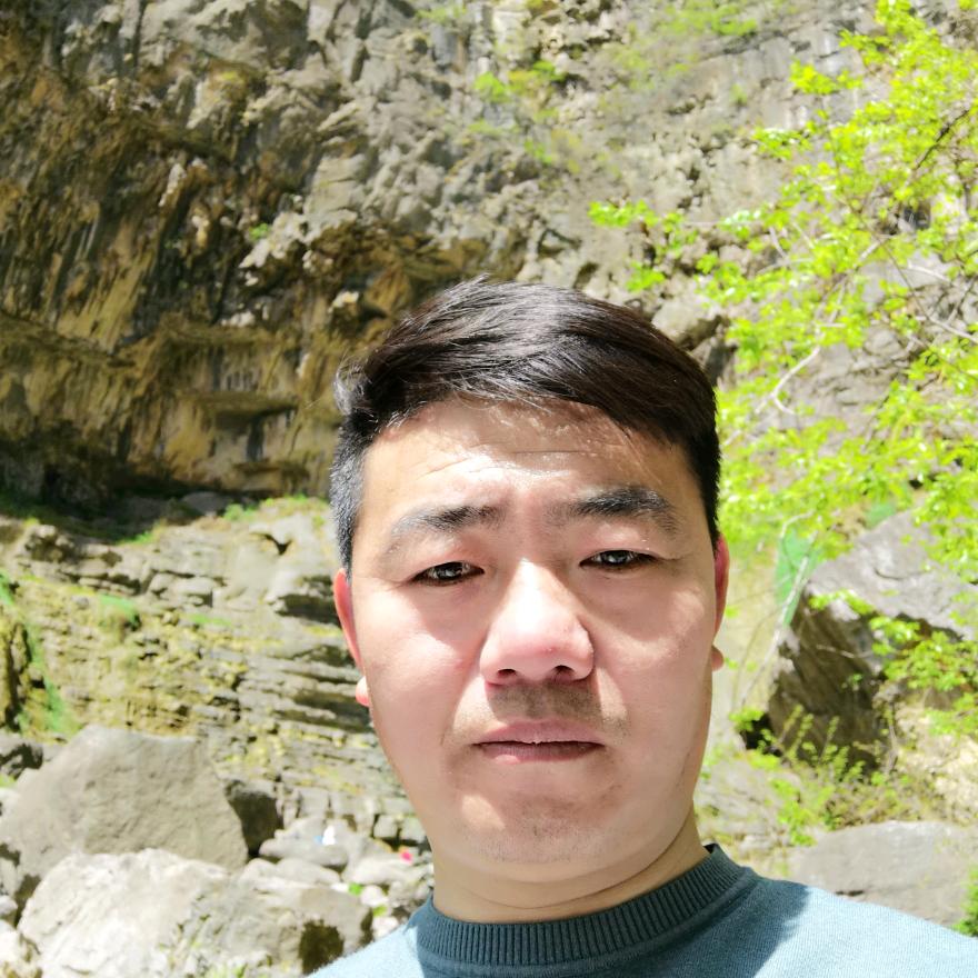 随超伟
