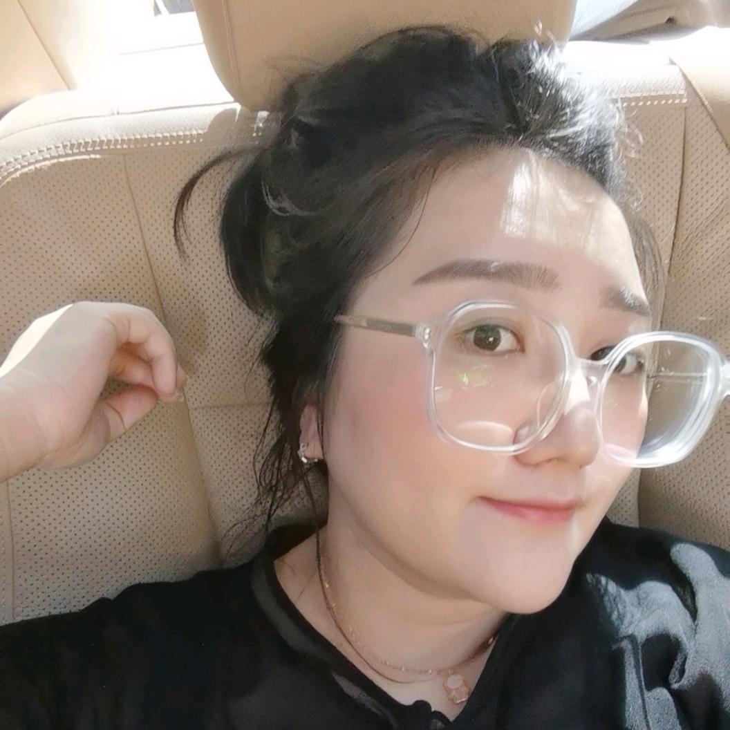 杨小妮吖