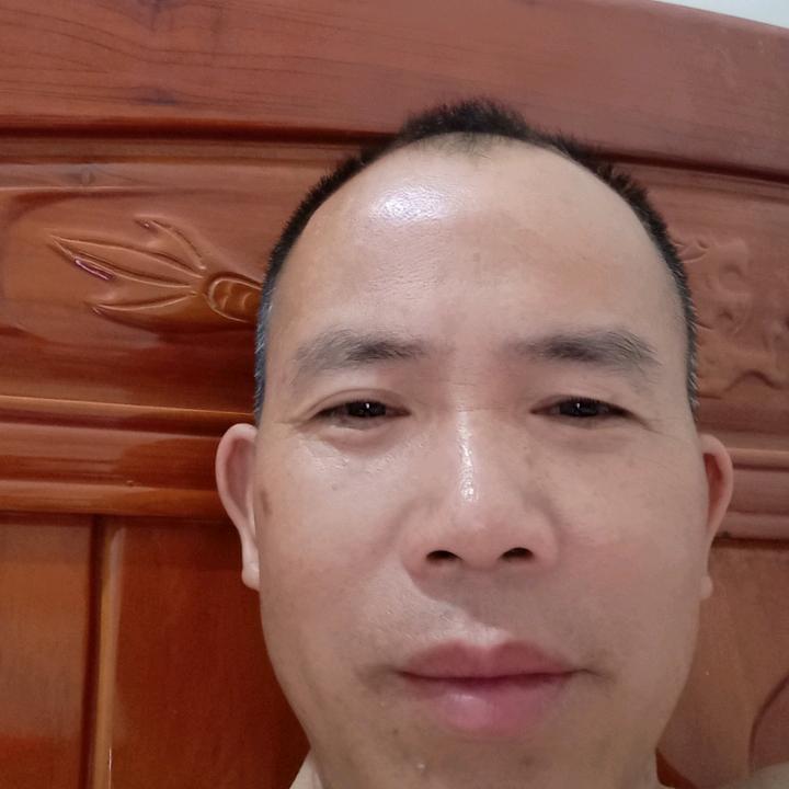 爱你的人