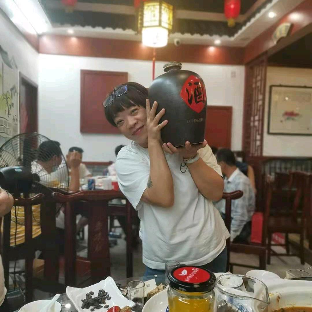 罗云
