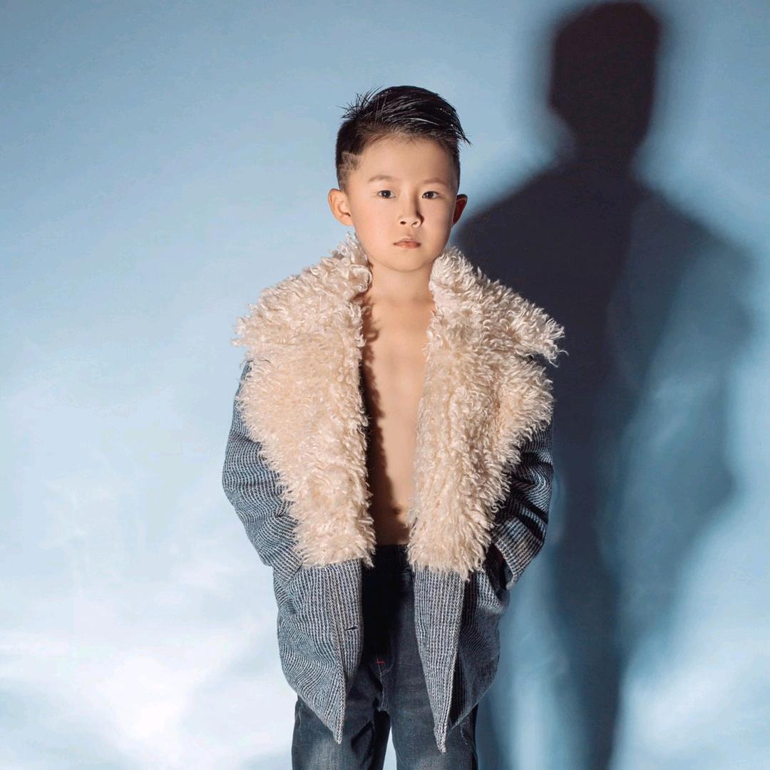 甜辣鸭货～亚丹