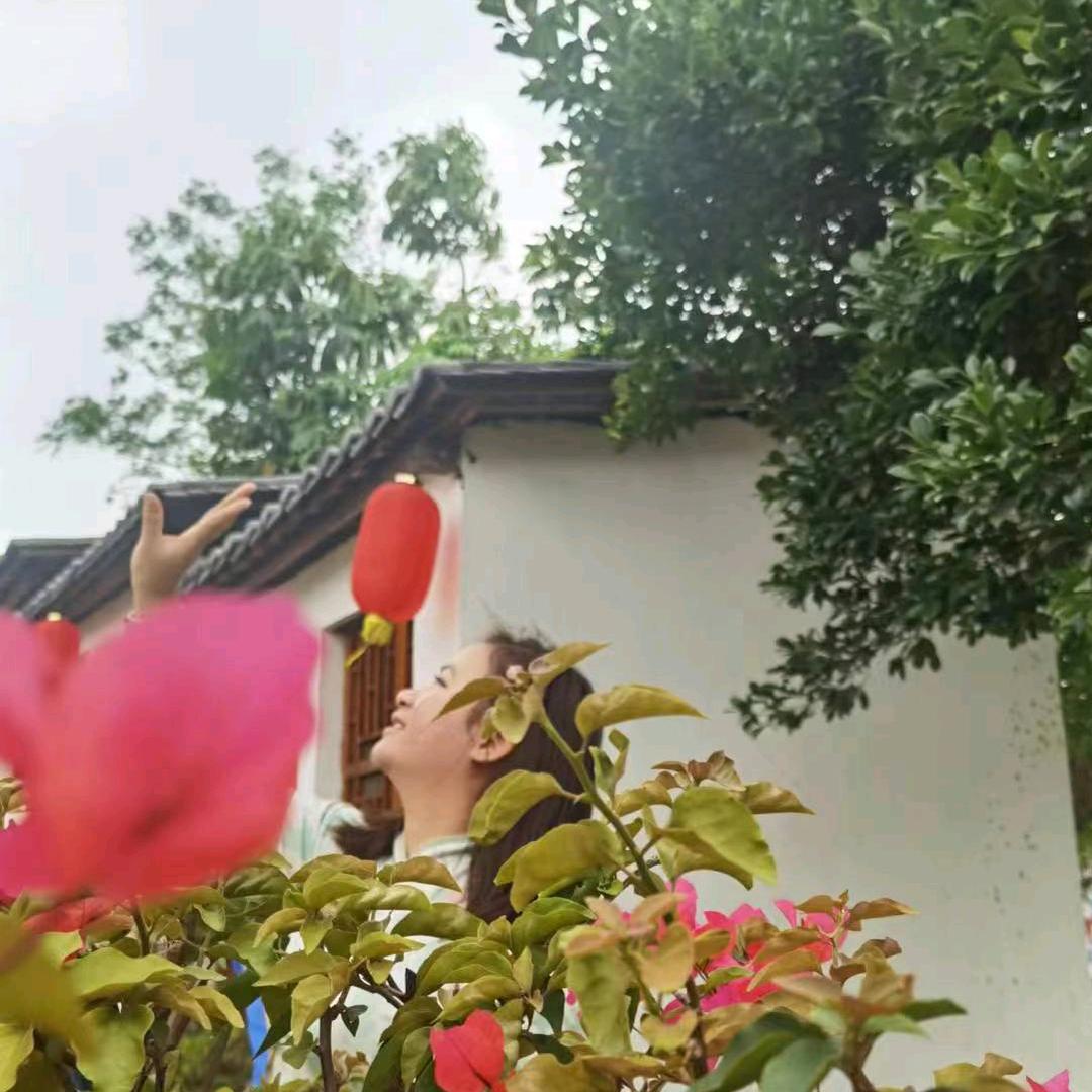 夏娃_君君