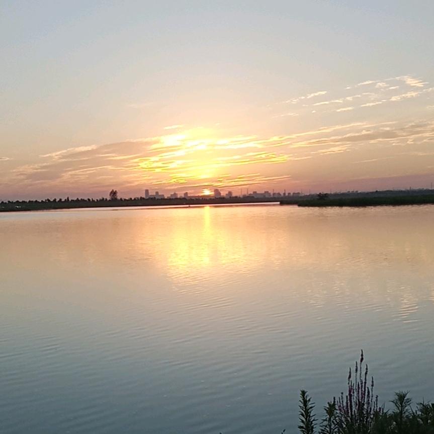 夕阳红霞