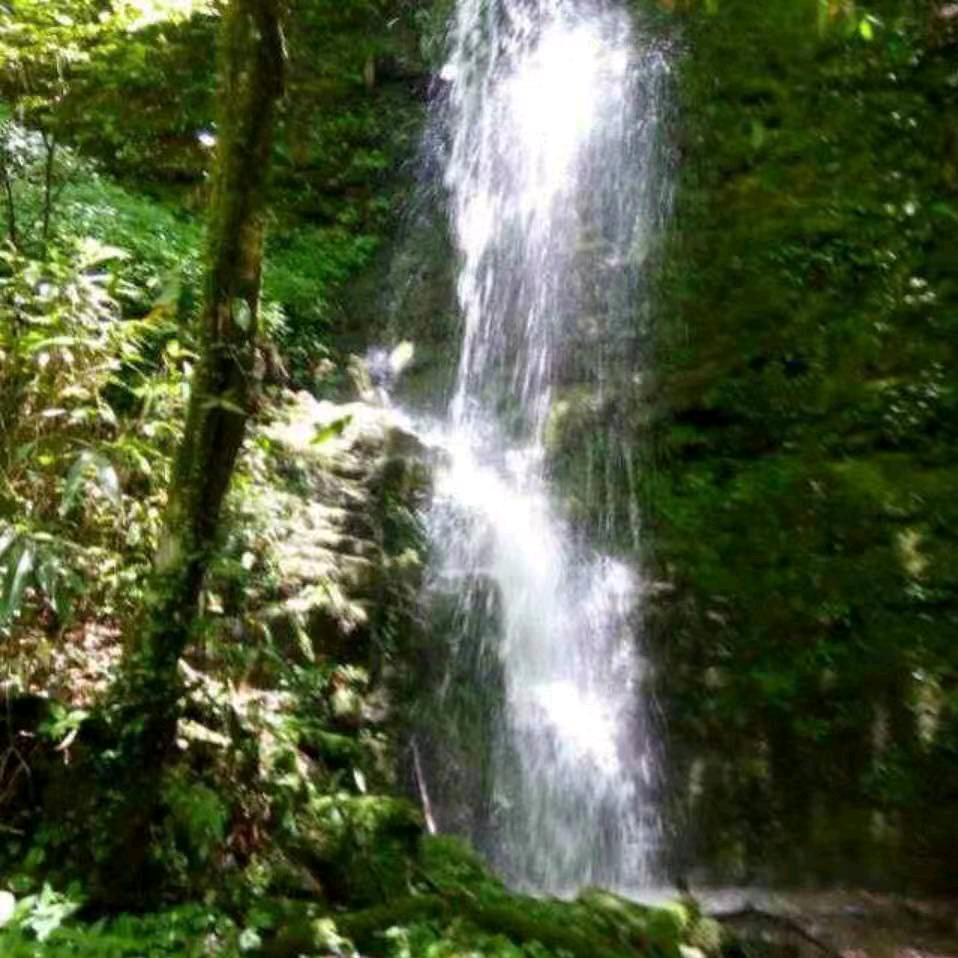 峡缝穿阳
