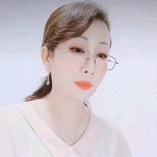 自强不息    厚德载物