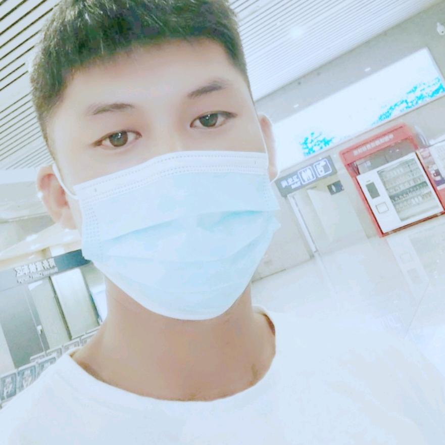 计伟，心已破碎