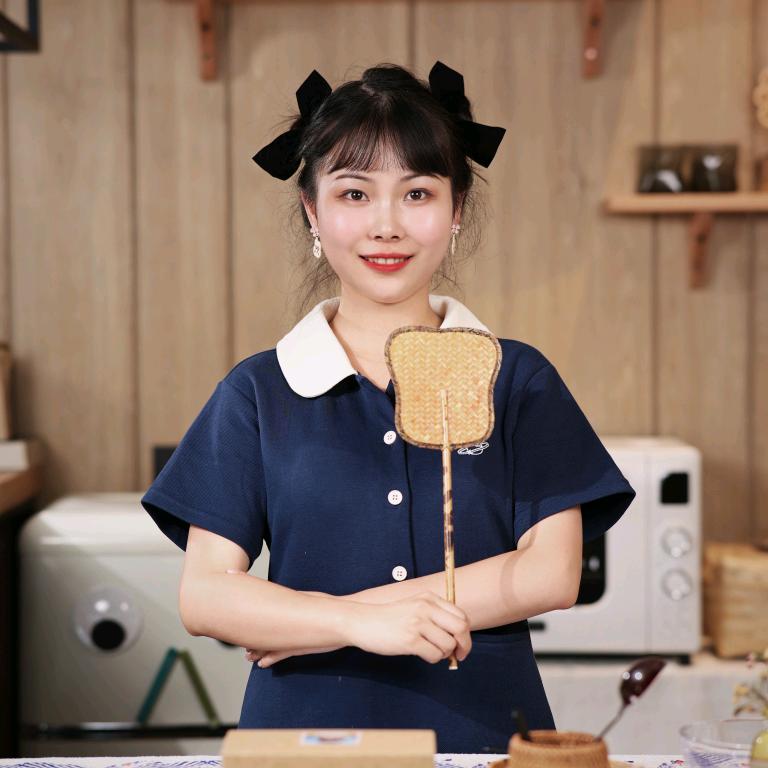 饱嗝办公室