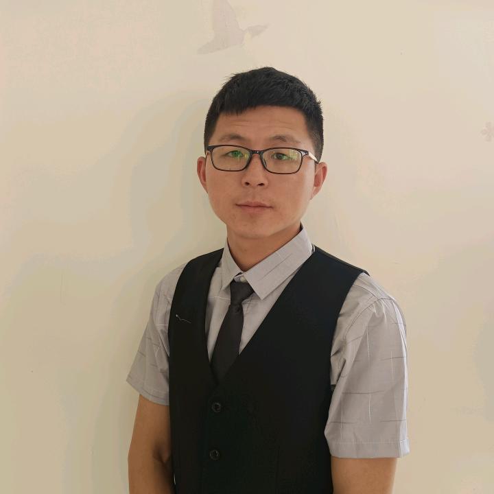 放肆的小男人