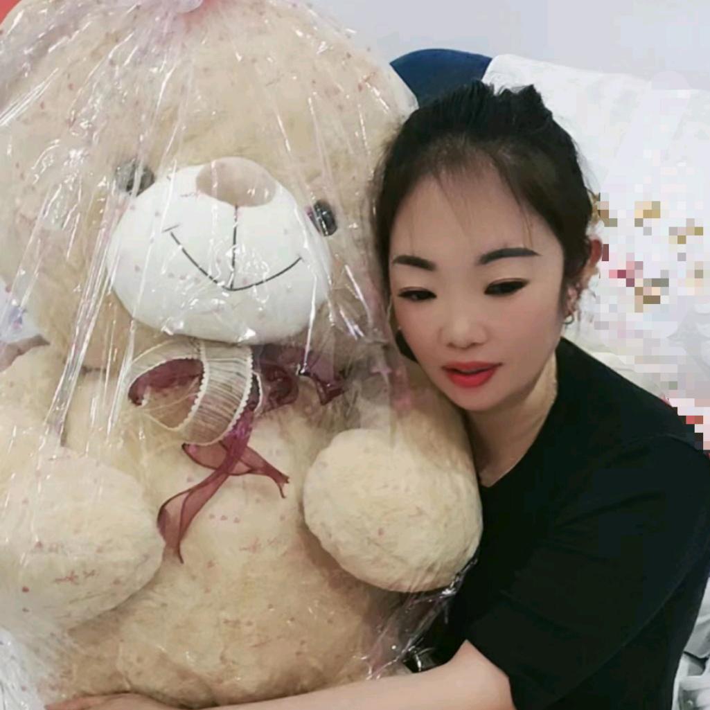 ，菲菲